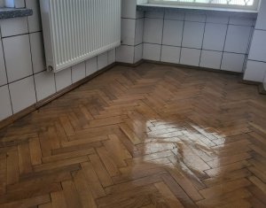Espace Commercial à vendre dans Cluj-napoca, zone Manastur
