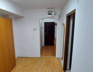 Appartement 3 chambres à louer dans Cluj-napoca, zone Manastur