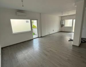 Espace Commercial à louer, 89m2 dans Floresti