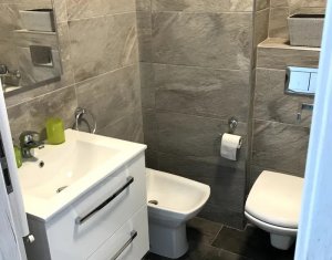 Appartement 3 chambres à vendre dans Cluj-napoca, zone Manastur