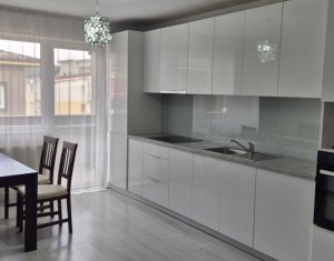 Appartement 3 chambres à louer dans Floresti