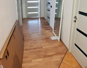 Appartement 3 chambres à louer dans Cluj-napoca, zone Plopilor