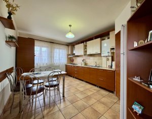 Maison 5 chambres à vendre dans Apahida