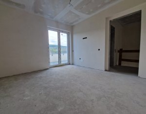 Maison 5 chambres à vendre dans Chinteni