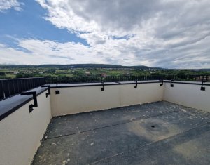 Maison 5 chambres à vendre dans Chinteni