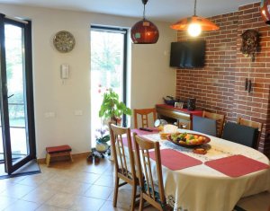 Maison 5 chambres à vendre dans Cluj-napoca, zone Faget