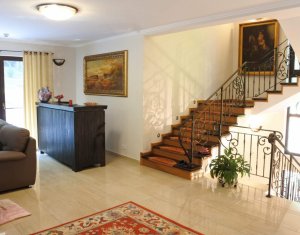 Maison 5 chambres à vendre dans Cluj-napoca, zone Faget