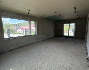 Maison 4 chambres à vendre dans Campenesti