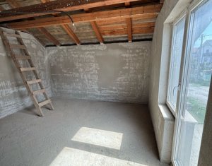 Maison 4 chambres à vendre dans Campenesti