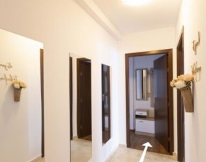Appartement 4 chambres à vendre dans Cluj-napoca, zone Europa