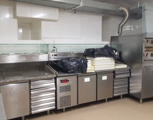 Espace Commercial à louer, 135m2 dans Cluj-napoca, zone Centru