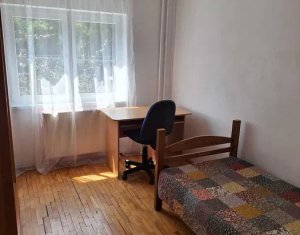 Appartement 4 chambres à vendre dans Cluj-napoca, zone Zorilor