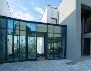 Bureau à louer dans Cluj-napoca, zone Centru
