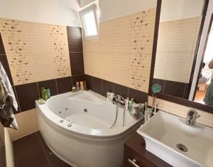 Appartement 4 chambres à vendre dans Cluj-napoca, zone Manastur