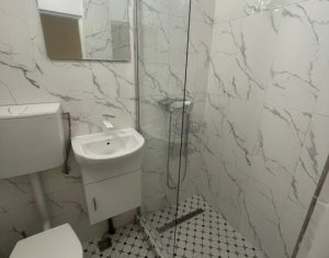 Garsoniera moderna, zona centrala, mobilata si utilata !