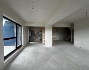 Appartement 4 chambres à vendre dans Cluj-napoca, zone Zorilor
