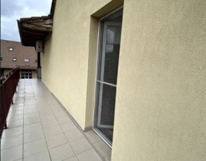 Appartement 3 chambres à vendre dans Floresti