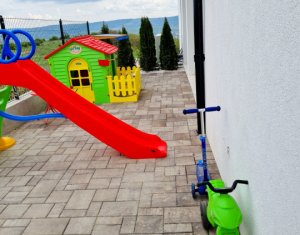 Maison 6 chambres à vendre dans Cluj-napoca, zone Iris