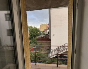 Appartement 4 chambres à louer dans Cluj-napoca, zone Marasti