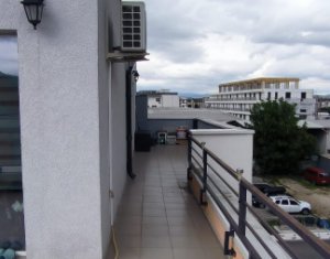 Appartement 3 chambres à vendre dans Floresti