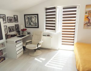Maison 4 chambres à vendre dans Chinteni