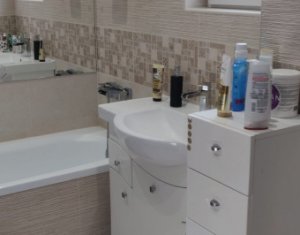 Maison 4 chambres à vendre dans Chinteni