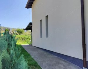 Maison 4 chambres à vendre dans Chinteni