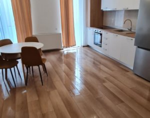 Appartement 3 chambres à louer dans Cluj-napoca, zone Centru