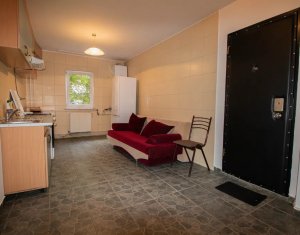Appartement 3 chambres à louer dans Cluj-napoca, zone Zorilor