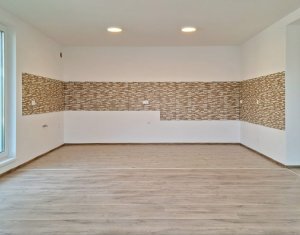 Maison 4 chambres à louer dans Corusu, zone Centru