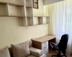 Appartement 3 chambres à louer dans Cluj-napoca, zone Zorilor