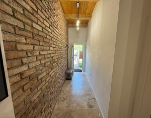 Maison 4 chambres à louer dans Cluj-napoca, zone Marasti