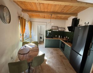 Maison 4 chambres à louer dans Cluj-napoca, zone Marasti