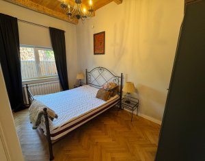 Maison 4 chambres à louer dans Cluj-napoca, zone Marasti
