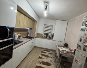 Appartement 3 chambres à vendre dans Cluj-napoca, zone Marasti