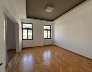 Espace Commercial à louer, 140m2 dans Cluj-napoca, zone Centru