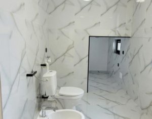 Prima inchiriere - Apartament lux in vila, curte, 2 locuri de parcare 