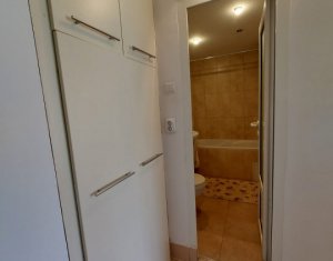 Appartement 4 chambres à vendre dans Cluj-napoca, zone Marasti