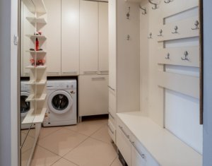 Appartement 4 chambres à vendre dans Cluj-napoca, zone Marasti