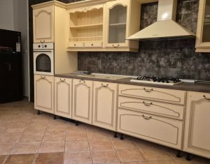 Appartement 4 chambres à vendre dans Cluj-napoca, zone Gruia