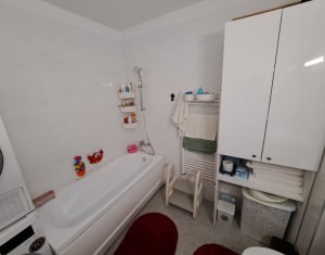 Appartement 3 chambres à vendre dans Floresti