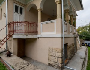 Maison 5 chambres à vendre dans Cluj-napoca, zone Andrei Muresanu