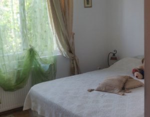 Maison 4 chambres à louer dans Floresti