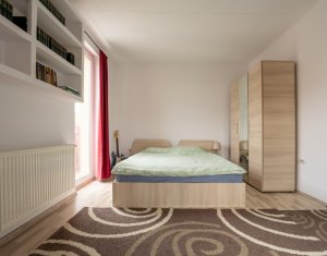 De vanzare apartament cu 3 camere, parcare, Floresti