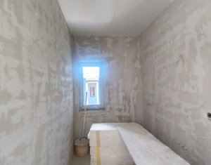 Lakás 2 szobák eladó on Baciu