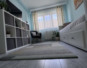 Lakás 3 szobák eladó on Floresti
