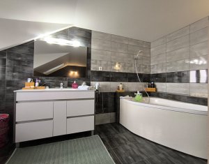 Maison 4 chambres à vendre dans Cluj-napoca, zone Borhanci