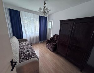 Appartement 4 chambres à vendre dans Cluj-napoca, zone Manastur