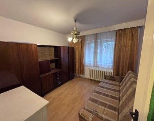 Appartement 4 chambres à vendre dans Cluj-napoca, zone Manastur