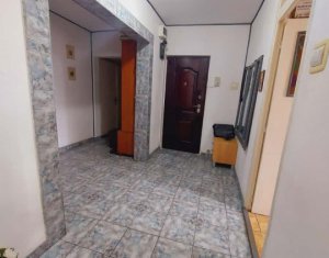 Appartement 4 chambres à vendre dans Cluj-napoca, zone Marasti